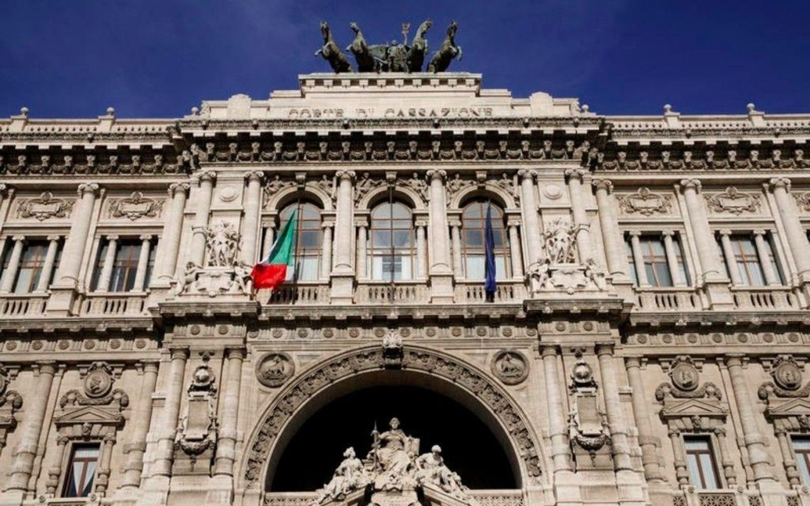 iscrizione contemporanea a due albi professionali