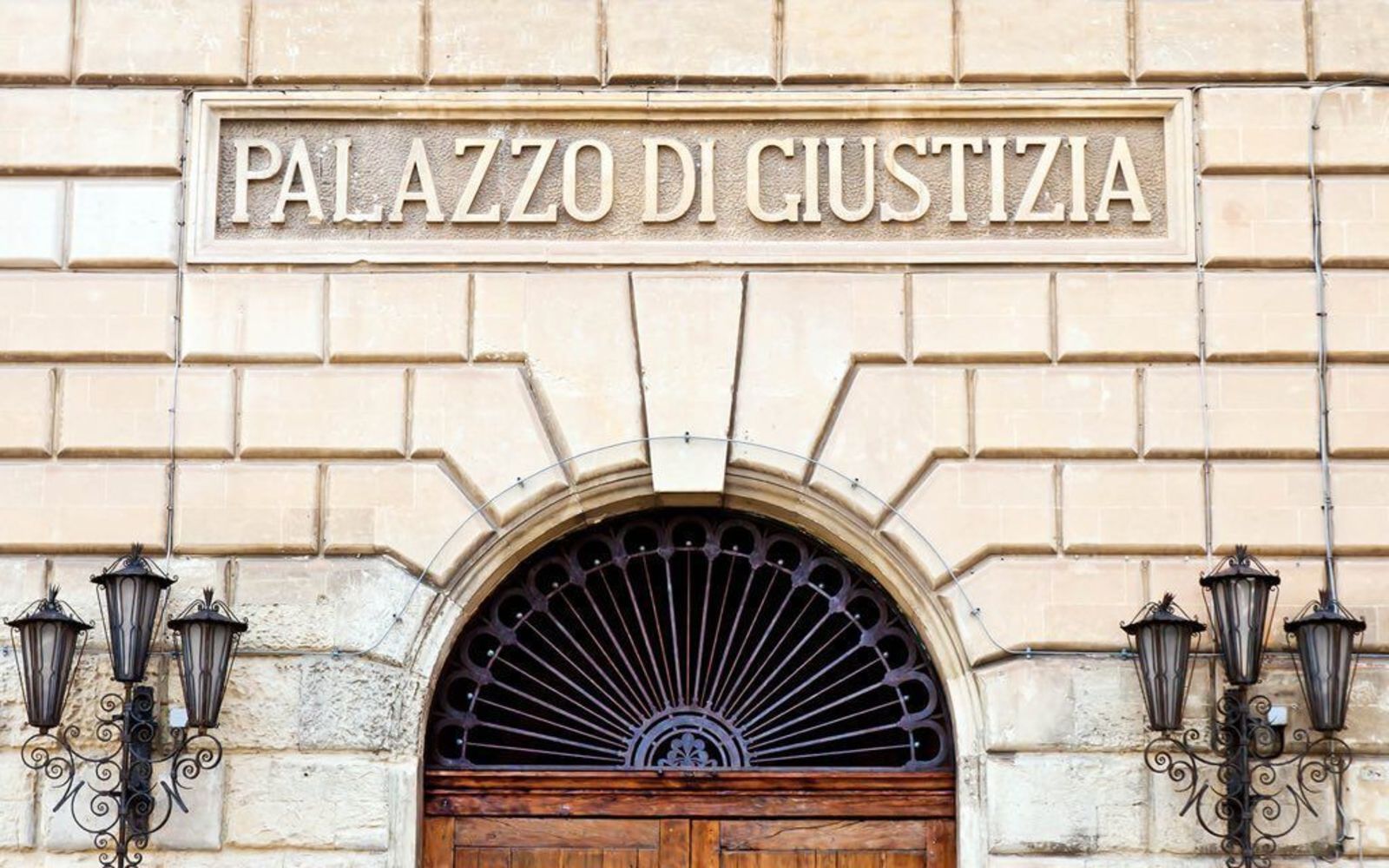 iscrizione contemporanea a due albi professionali